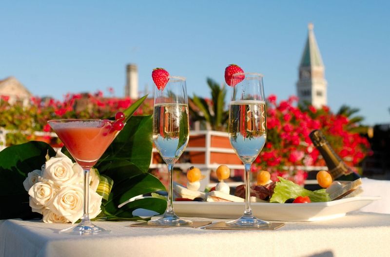 Hotel A La Commedia 4*